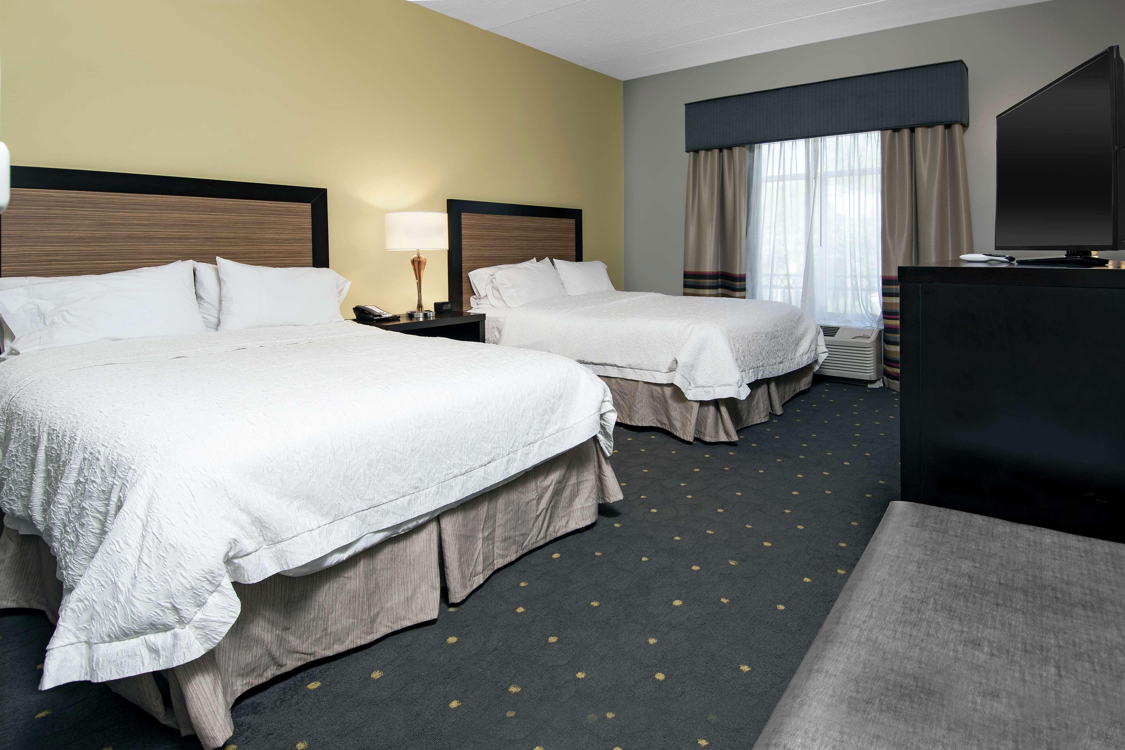 Hampton & - Downtown Hotel Raleigh