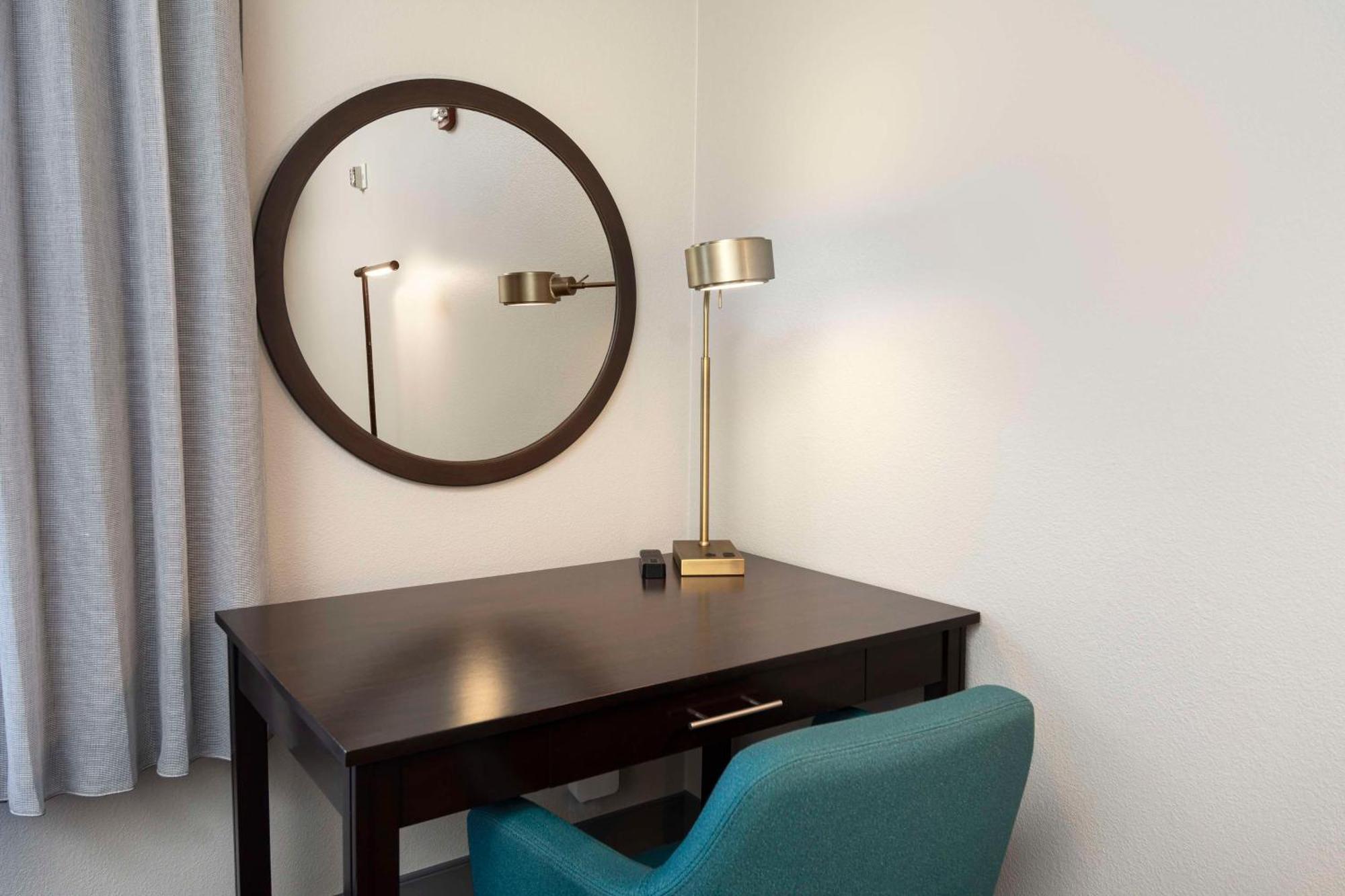 Hampton & - Downtown Hotel 3*