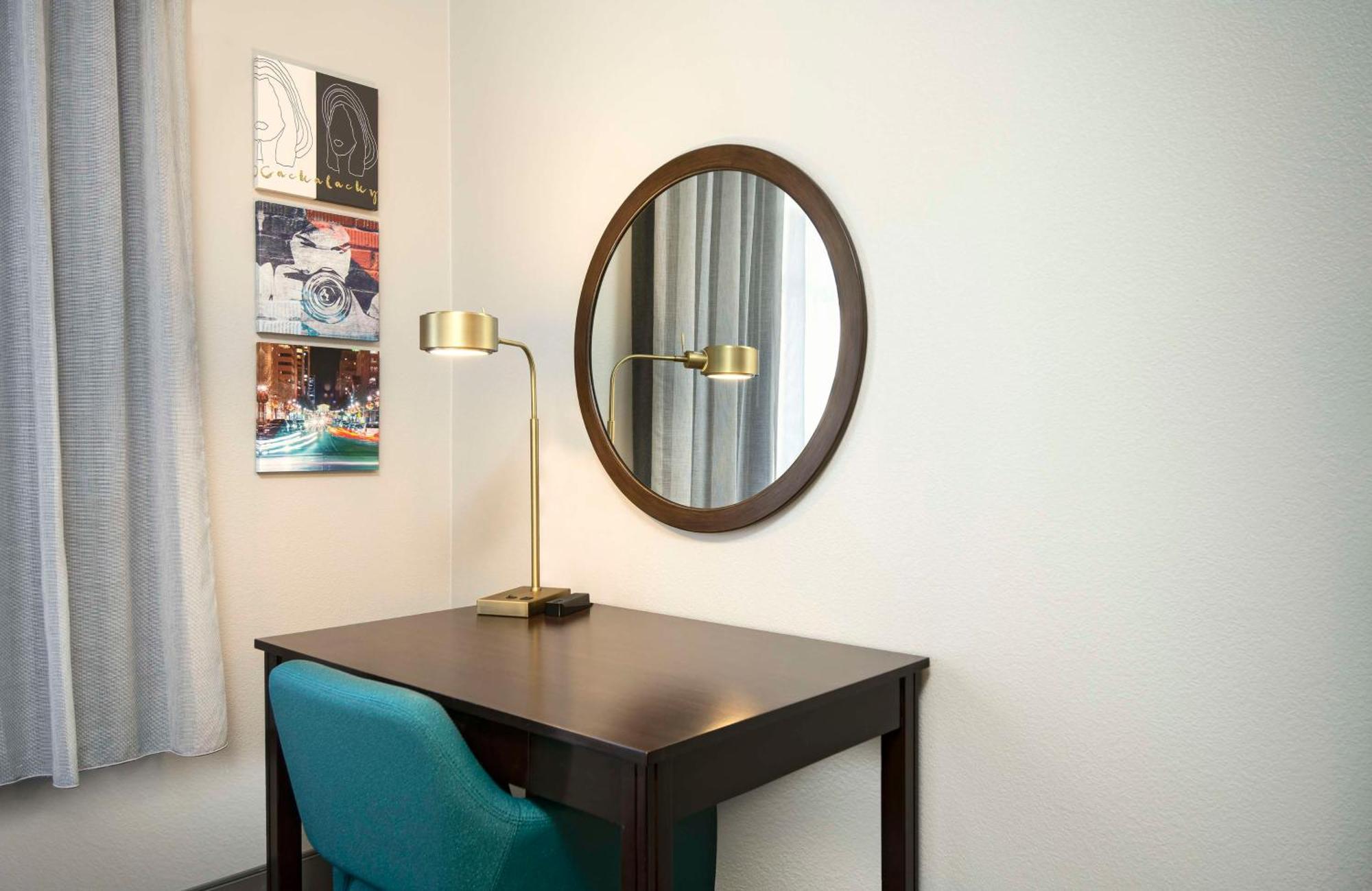 Hampton & - Downtown Hotel Raleigh