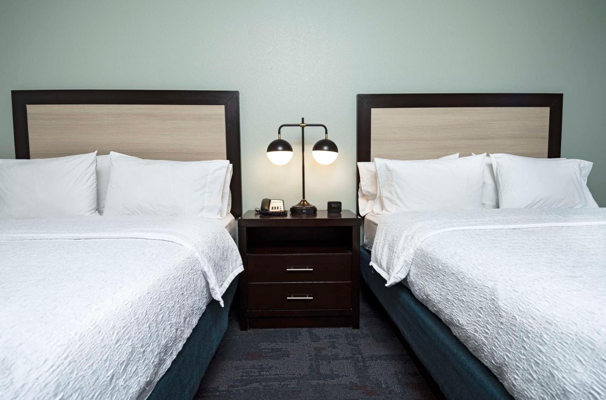 Hampton & - Downtown Hotel Raleigh
