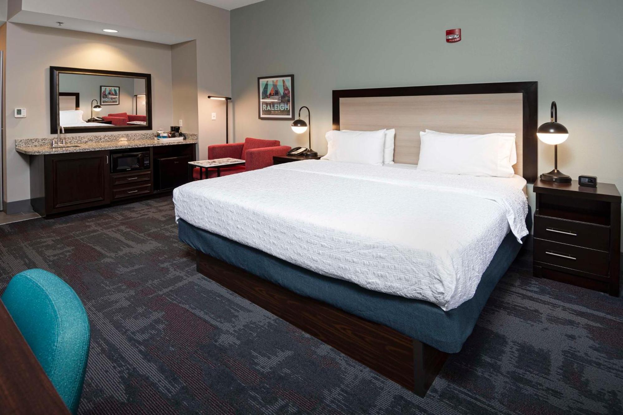 Hotel Hampton & - Downtown
